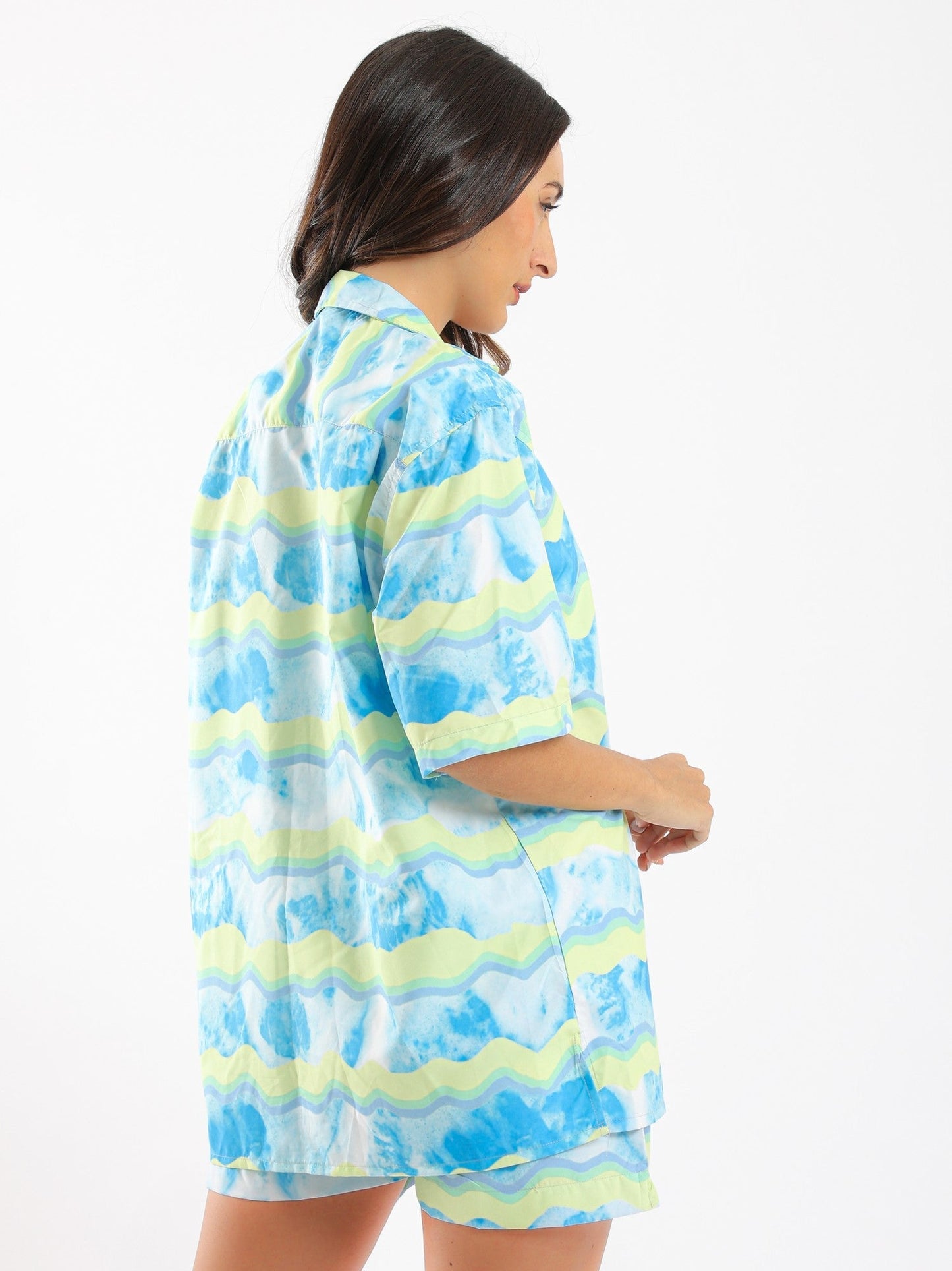 Unisex Beach Shirt - Tie-Dye with Stripes